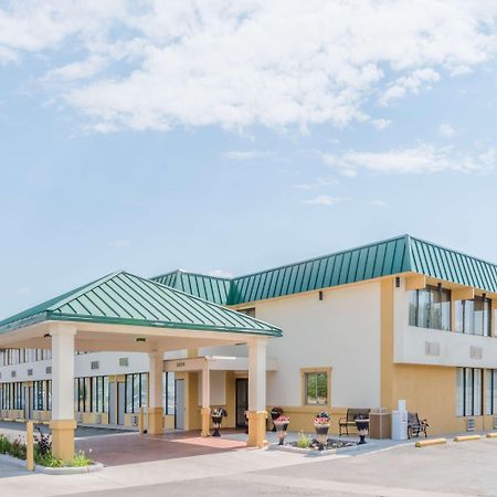 Howard Johnson By Wyndham Gillette Esterno foto