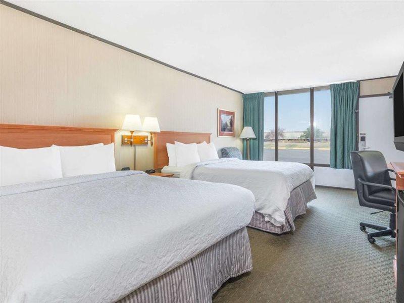 Howard Johnson By Wyndham Gillette Esterno foto