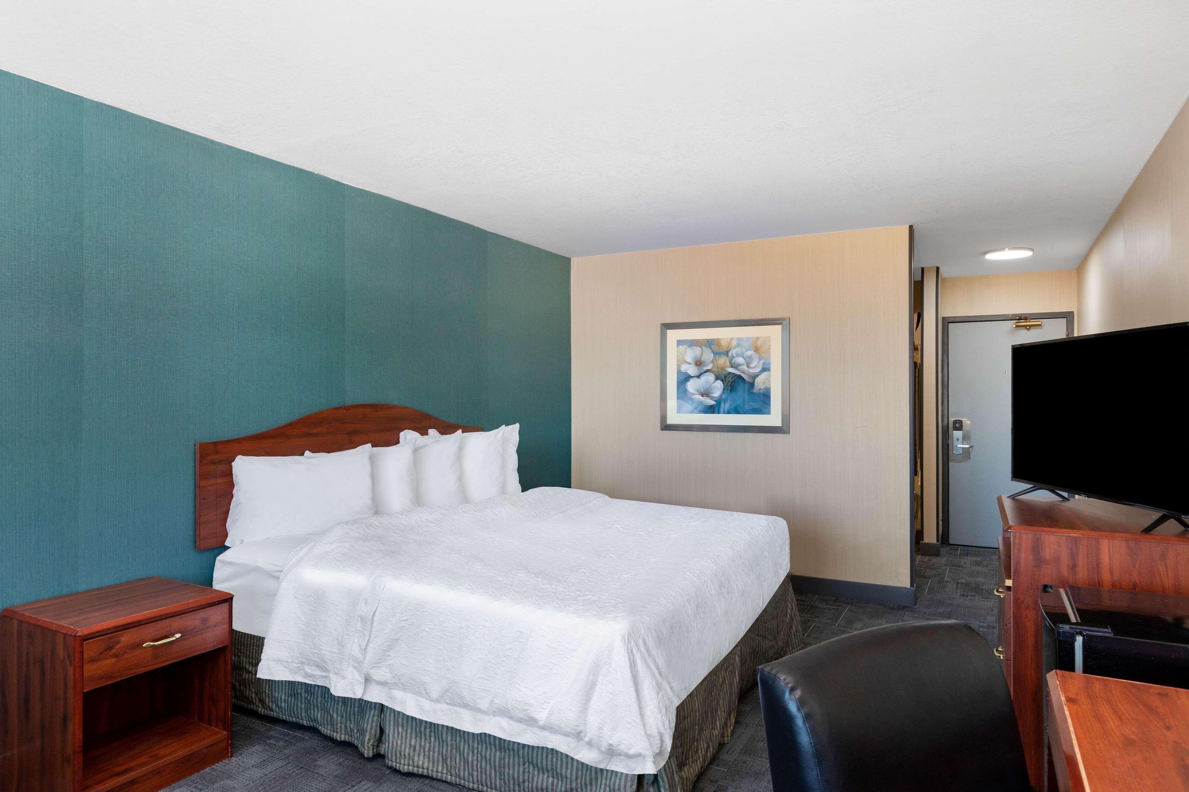 Howard Johnson By Wyndham Gillette Esterno foto