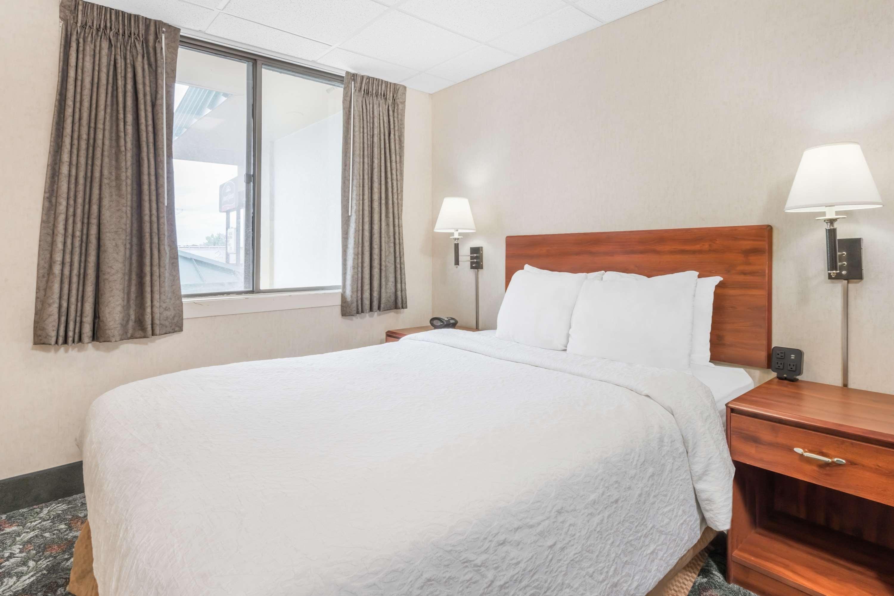Howard Johnson By Wyndham Gillette Esterno foto