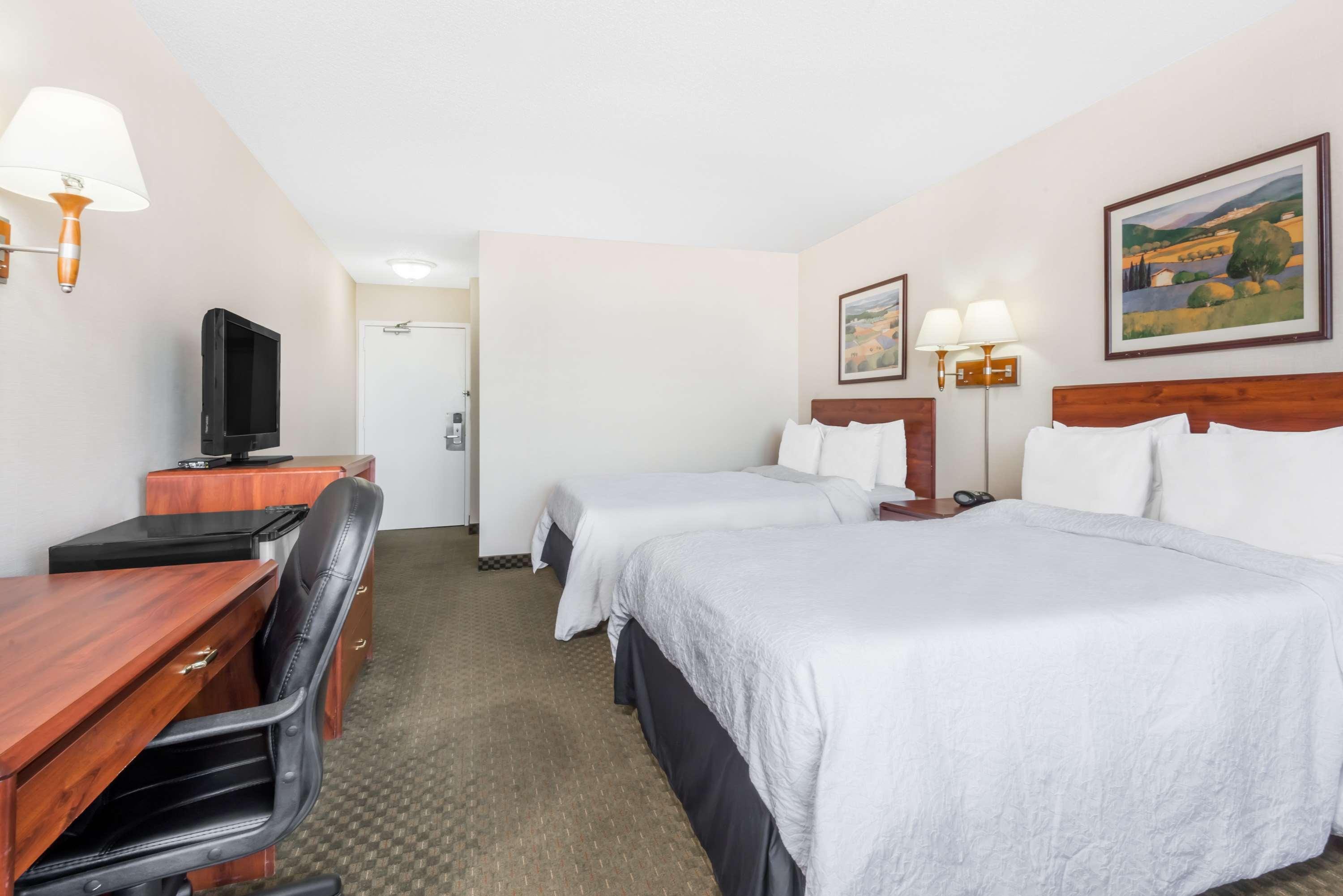 Howard Johnson By Wyndham Gillette Esterno foto