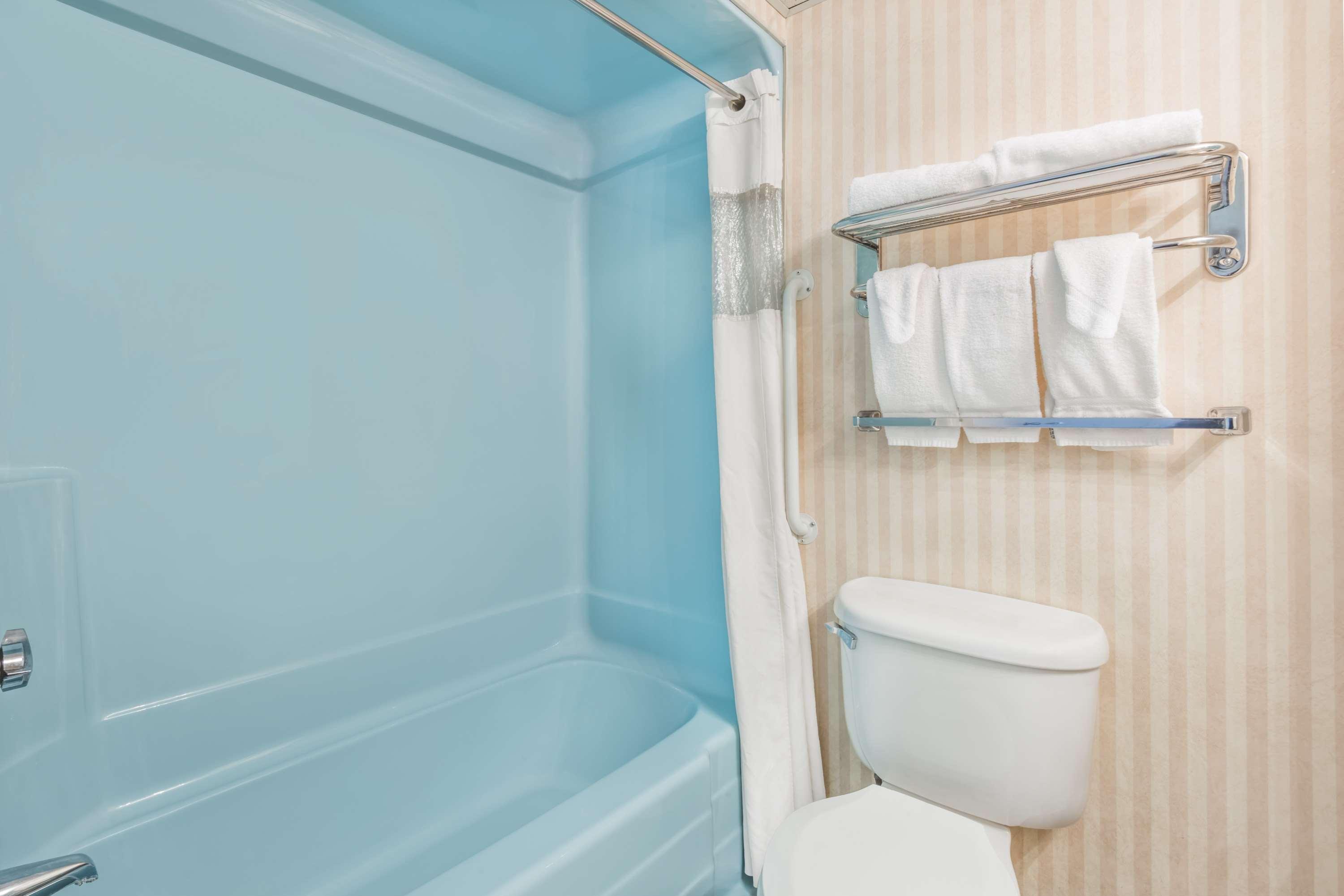 Howard Johnson By Wyndham Gillette Esterno foto