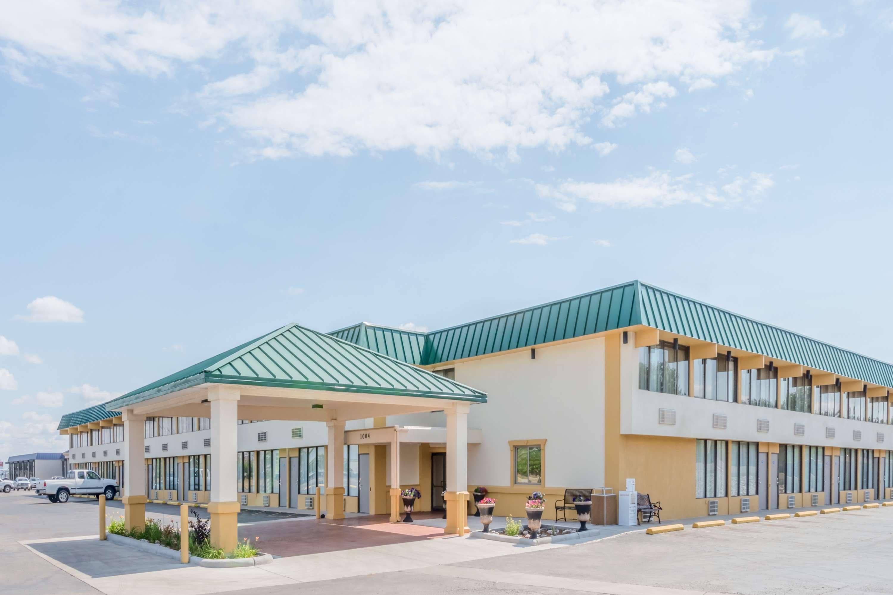 Howard Johnson By Wyndham Gillette Esterno foto