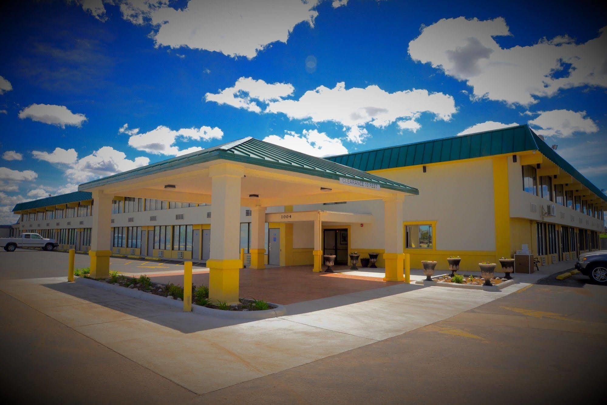 Howard Johnson By Wyndham Gillette Esterno foto